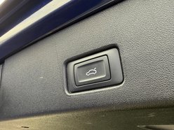 Audi Q4 40 S line SUV 5dr Electric Auto 82kWh (204 ps) 24