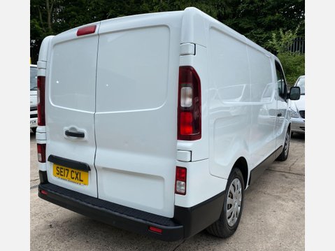 Renault Trafic 1.6 dCi 27 Business+ Panel Van 5dr Diesel Manual SWB Standard Roof Euro 6 ( 8