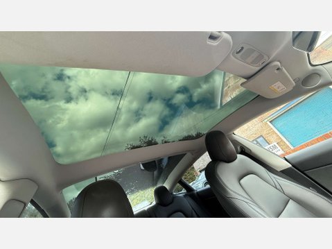 Tesla Model 3 Model 3 Long Range AWD 4WD 4dr 9