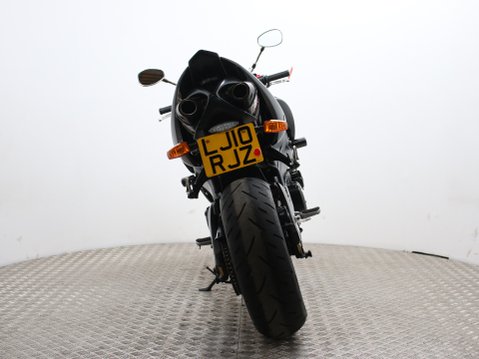 Suzuki GSX1300 B-King GSX 1300 11