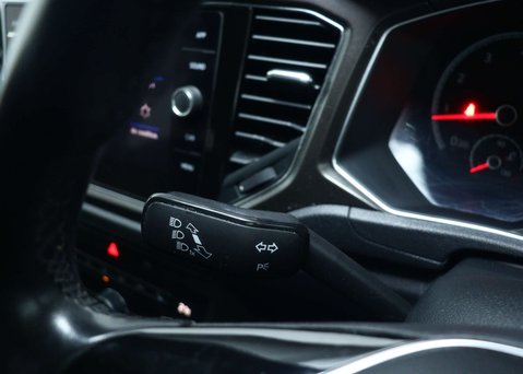 Volkswagen T-Roc 1.5 TSI GPF EVO SE SUV 5dr Petrol DSG Euro 6 (s/s) (150 ps) 37