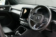 Volvo XC40 2.0 XC40 R-Design Pro B4 MHEV AWD Auto 4WD 5dr 22