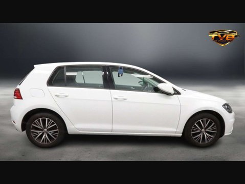 Volkswagen Golf 1.4 Golf SE Nav TSi BlueMotion Technology 5dr *NATIONAL DELIVERY* 2