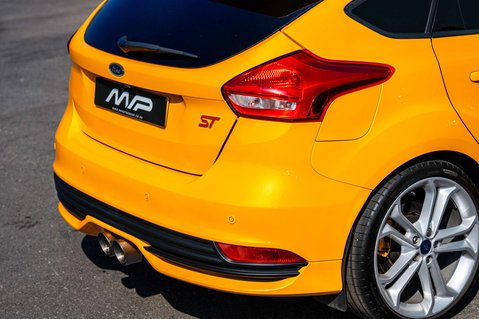 Ford Focus 2.0 Focus ST-3 T 5dr 49