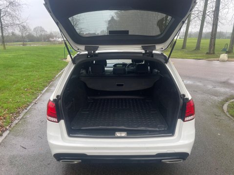 Mercedes-Benz E Class 2.1 E220 BlueTEC AMG Night Edition (Premium) G-Tronic+ Euro 6 (s/s) 5dr 36