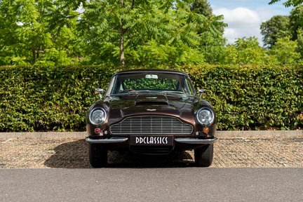 Aston Martin DB6 MKII 5