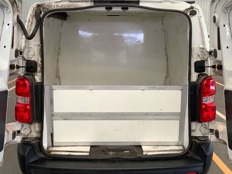 Vauxhall Vivaro 2.0 Vivaro 3100 Dynamic S/S 11