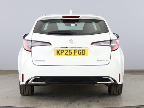 Suzuki Swace MOTION 7
