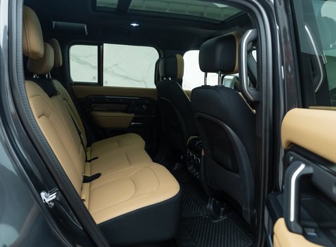 Land Rover Defender 110 X D350 18
