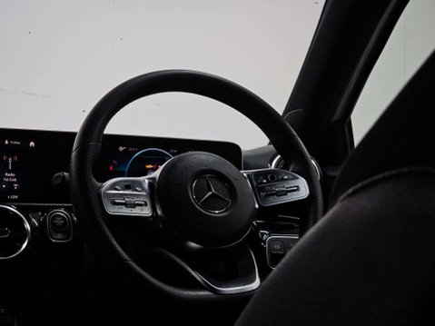 Mercedes-Benz A Class 1.5 A180d AMG Line (Executive) 7G-DCT Euro 6 (s/s) 5dr 25