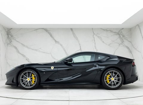 Ferrari 812 Superfast 2