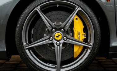 Ferrari 458 Spider 12