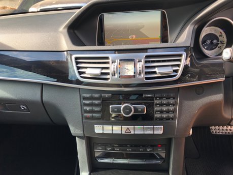 Mercedes-Benz E Class E350d 3.0 BLUETEC AMG SPORT Automatic very high spec 64000m FSH Pan Roof 12