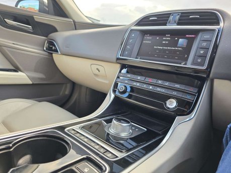 Jaguar XE 2.0d Prestige Auto Euro 6 (s/s) 4dr 27