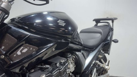 Suzuki Bandit 650 GSF 2006 9K GOOD LOOKING PROJECT BIKE / BARN FIND NAKED 650CC A2 9