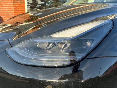 Tesla Model Y LONG RANGE AWD 15