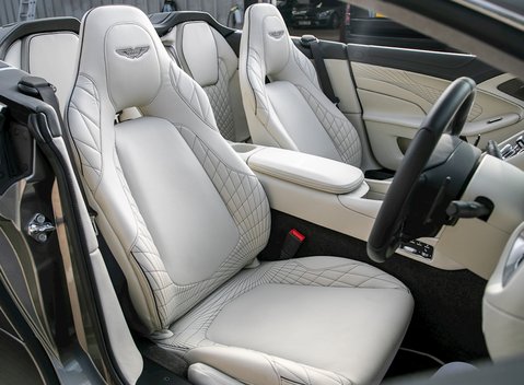 Aston Martin Vanquish S Volante 14