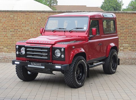 Land Rover Defender 90 XS 7