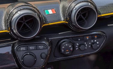 Ferrari LaFerrari Aperta 19