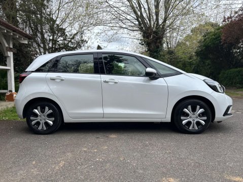 Honda Jazz I-MMD SR 15