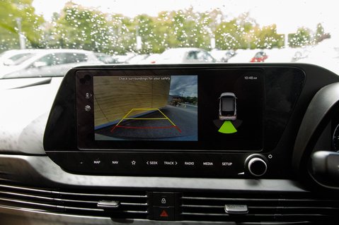 Hyundai BAYON T-GDI PREMIUM MHEV 33