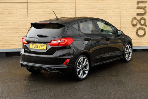 Ford Fiesta ST-LINE X 2