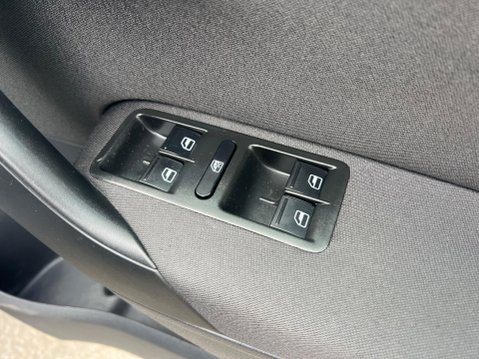 Volkswagen Polo 1.4 SE DSG Euro 5 5dr 27