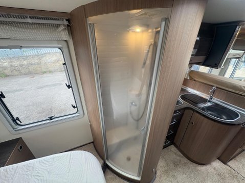Burstner Aviano i727 16