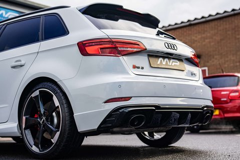 Audi RS3 2.5 RS 3 Sportback TFSI Quattro Semi-Auto 4WD 5dr 52
