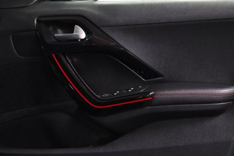 Peugeot 2008 S/S GT LINE 36