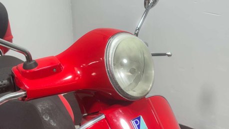 Piaggio Vespa GTS 2006 ONLY 10K 250CC PROJECT BIKE CLEAN EXAMPLE 8