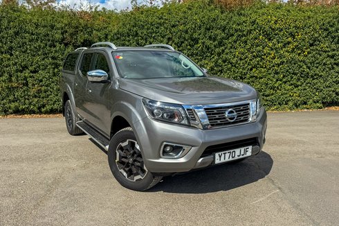 Nissan Navara Tekna | Auto | 2.3 LT | Double Cab | Sensors | Camera | EURO 6 | NO VAT