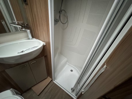 Swift Kon Tiki 669 28
