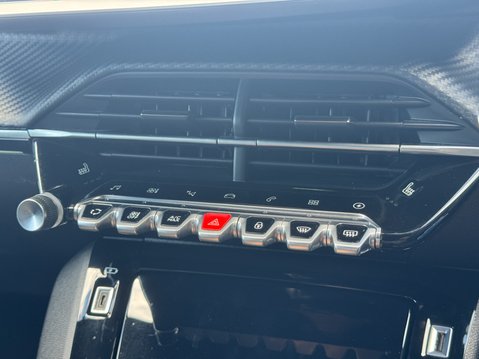 Peugeot e-2008 50kWh GT SUV 5dr Electric Auto (7kW Charger) (136 ps) 30