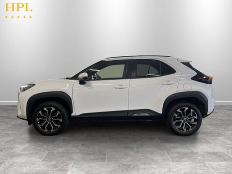 Toyota Yaris Cross 1.5 VVT-h Design SUV 5dr Petrol Hybrid E-CVT Euro 6 (s/s) (116 ps) 4