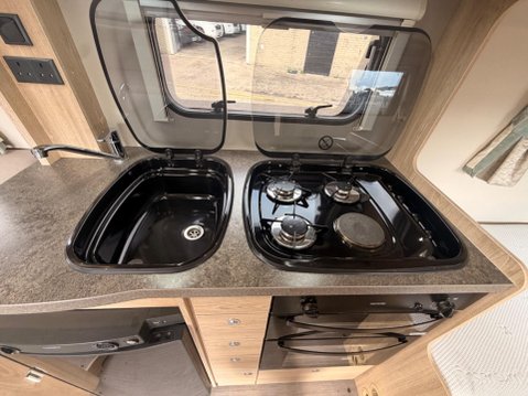 Elddis Boxer BLUE HDI 335 L3 C/C TLL 12