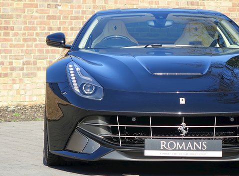 Ferrari F12 Berlinetta 5