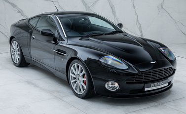 Aston Martin Vanquish S Ultimate 11