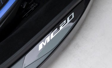 Maserati MC20 21