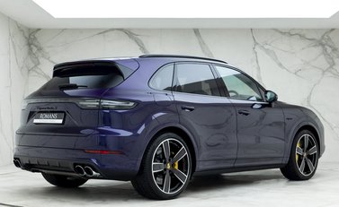 Porsche Cayenne Turbo S E-Hybrid 7