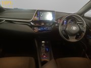 Toyota C-HR 1.8 VVT-h Icon SUV 5dr Petrol Hybrid CVT Euro 6 (s/s) (122 ps) Air Con - Al 18