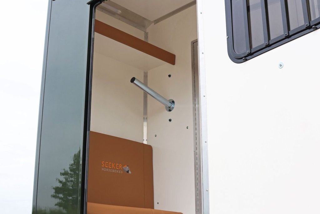 Renault Master BRAND NEW 3.5 TON STALLION BUILD EXTREME HEAVY DUTY HORSEBOX FROM SEEKER  28