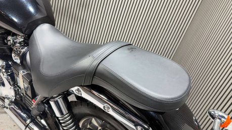 Triumph Bonneville 2011 ONLY 1812 MILES LONG MOT STUNNING CRUISER BIKE 41