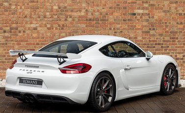 Porsche Cayman (981) GT4 7