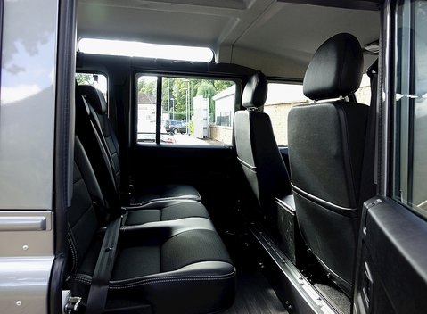 Land Rover 110 XS 7
