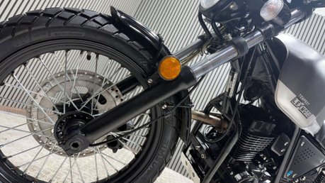 Lexmoto Tempest 2024 ONLY 2K 1 ONWER LONG MOT MODERN RETRO / SCRAMBLER BIKE 125CC 35