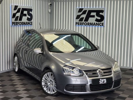 Volkswagen Golf 3.2 Golf R32 4WD 3dr 32