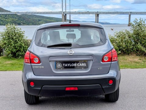 Nissan Qashqai 1.5 dCi Visia 2WD 5dr 6