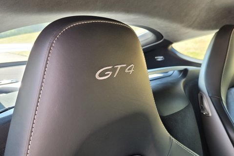 Porsche Cayman GT4 29