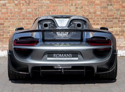Porsche 918 Spyder 5